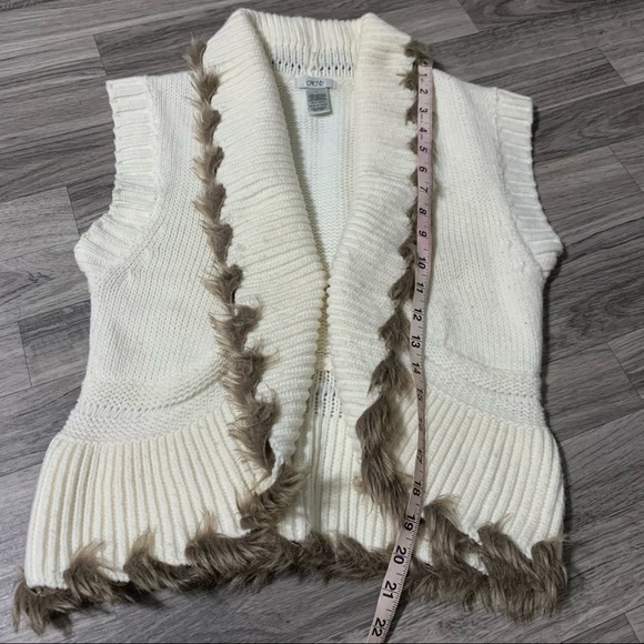 Caché Cream Brown Fur trim Vest; Small - Picture 3 of 7